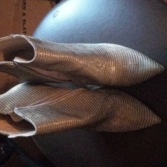 Shoe - Picture 5 of 6